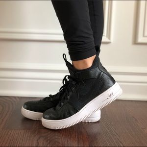 NIKE Air Force 1 Ultraforce Women’s casual shoe